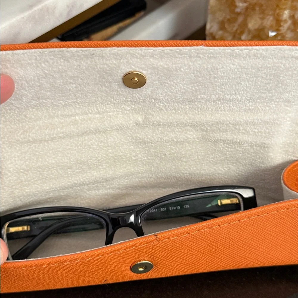 Tory Burch authentic tory